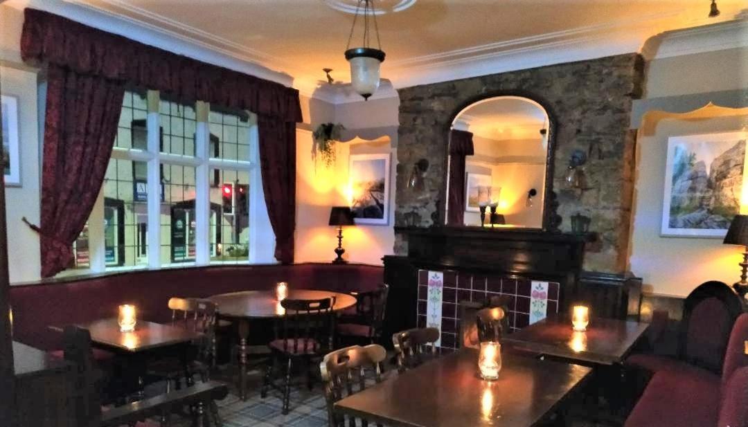 The Bulls Head Hotel Milnthorpe Buitenkant foto